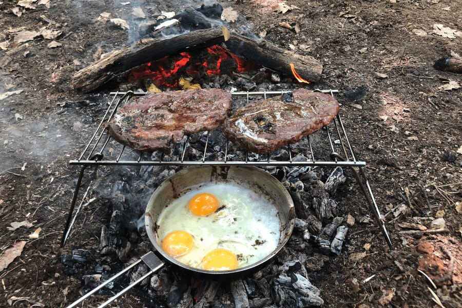 outdoorový rošt na gril