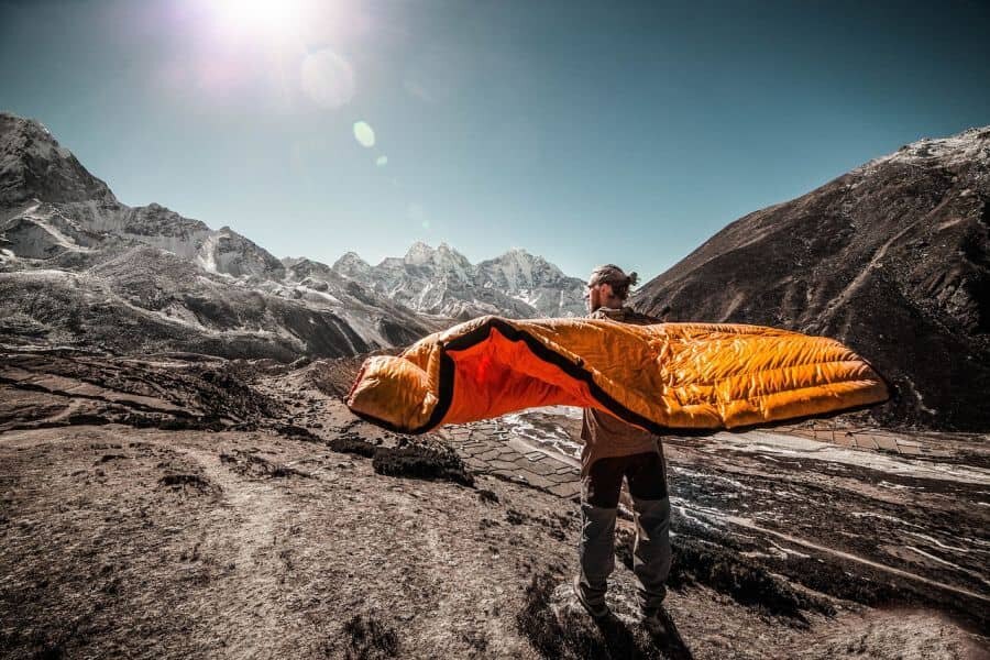 Turistika v horách s ideálnym spacákom
