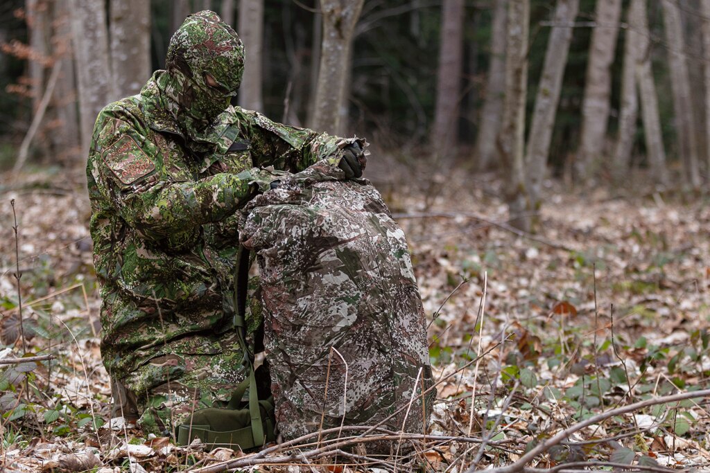 Maskovací prevlek na batoh Ghosthood® IRR